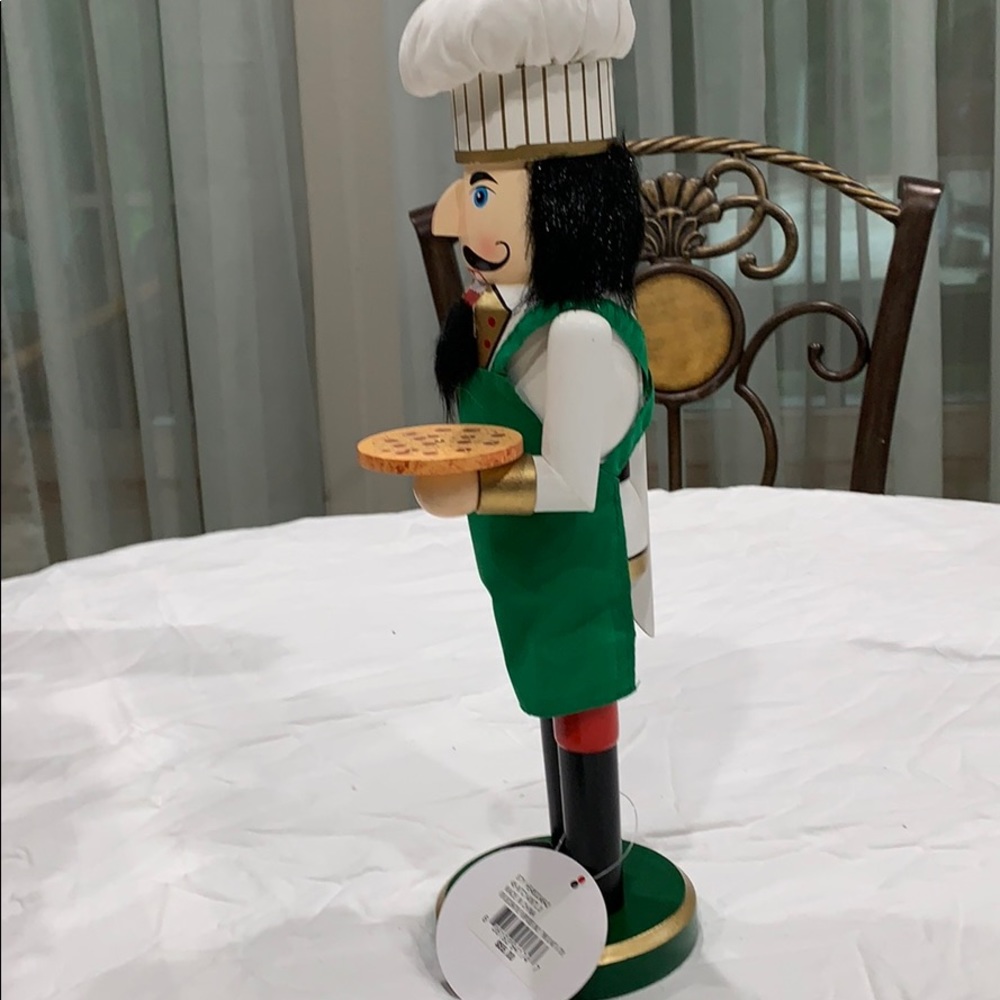 Nutcracker - Picture 5 of 5